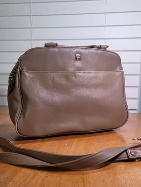 *Vintage Etienne Aigner☆ Light Taupe Leather Shoulder Bag